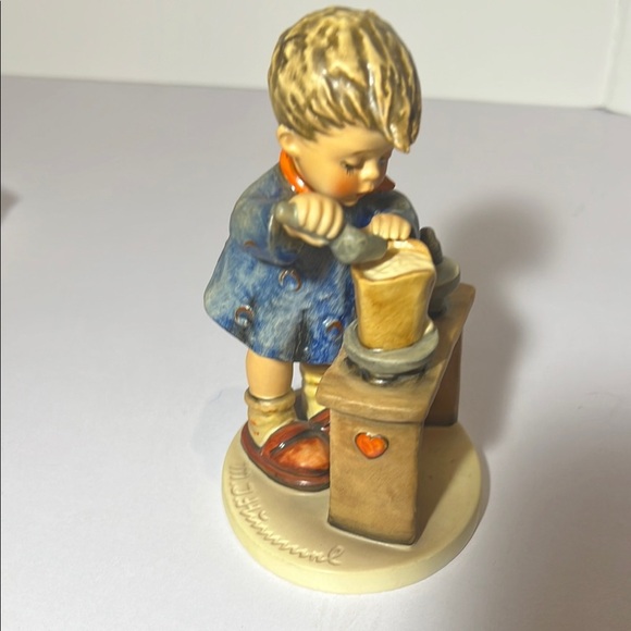 Hummel Figurine of Boy Cooking “ A Fair Measure” GH100 - Picture 6 of 7